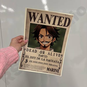 Cartel “Wanted” Personalizado | Póster Estilo One Piece | Aviso de Se Busca con Tu Nombre y Foto | Regalo Friki Original | Anime Wanted Post