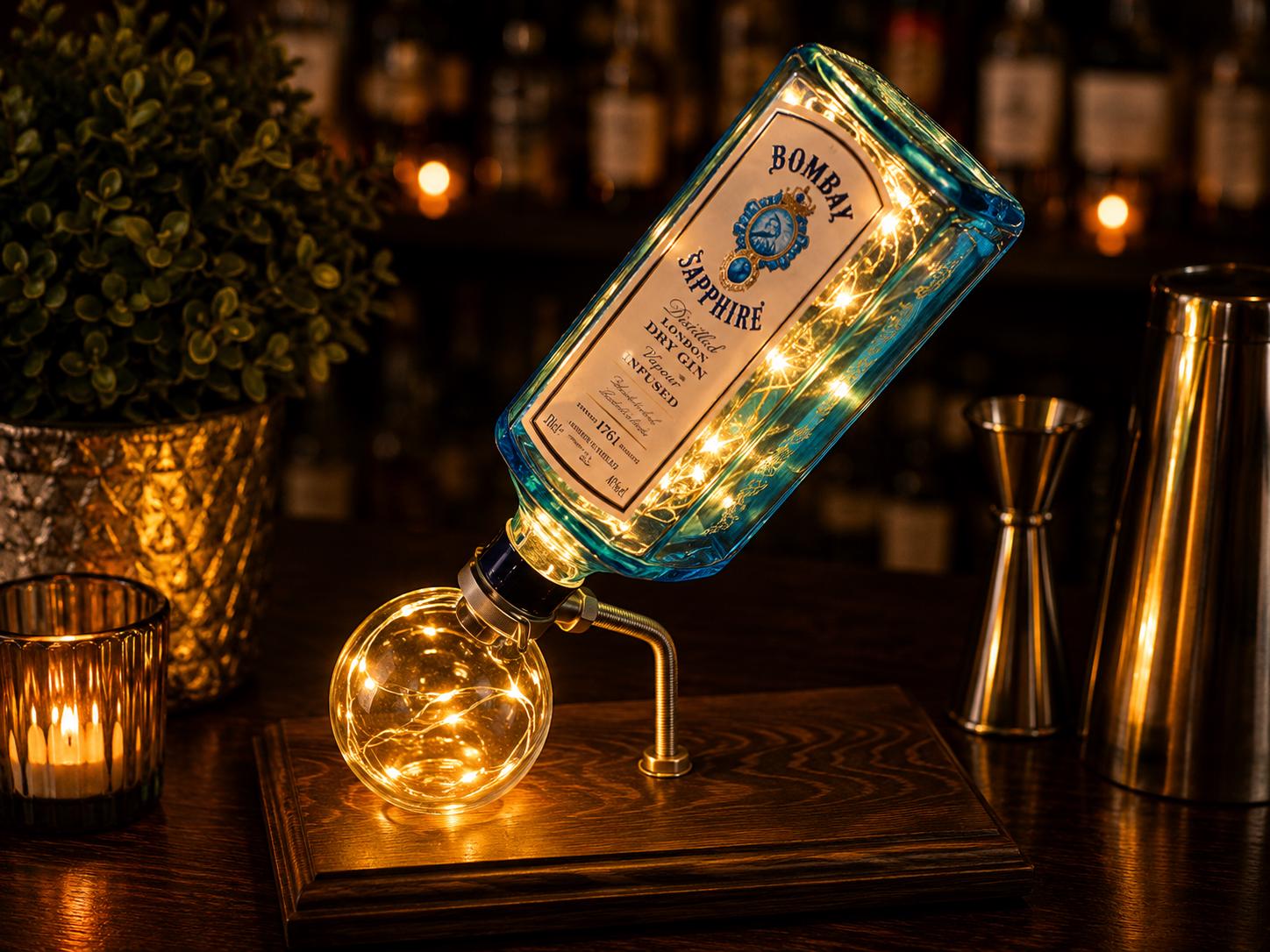 BOMBAY SAPPHIRE ディスプレイボトル型 スタンドライト Upcycled Bombay Sapphire Gin Bottle Lamp, LED Fairy Lights, Wooden