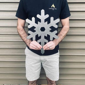 Metal Snowflake Yard Stakes, Winter Yard Decor, Winter Yard Stake, Snowflake Yard Decoration, Christmas Yard Decor, Christmas Yard Stake