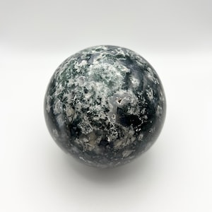 Esfera de ágata musgosa druzy - grande 85,5 mm