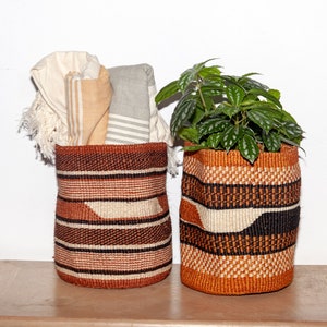 ITHAGA Fine Weave Sisal Basket / African Woven Natural Planter /Earthy Tone Storage Basket