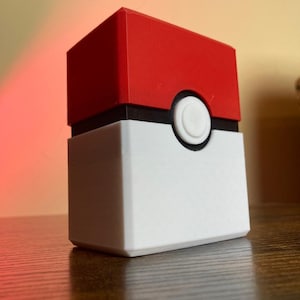 Deck Box Pokéball - Red & White - 60 Double Sleeved Cards