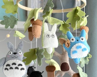 ドローイング『Baby Mobile』 Amazon.com : Baby Mobile Rotary Music Box Imitation Wood