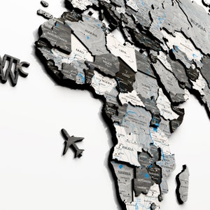 Art mural carte du monde en bois 3D, carte du monde en bois de l'aventure, carte du 7e anniversaire avec punaises, carte de notre lieu de rencontre