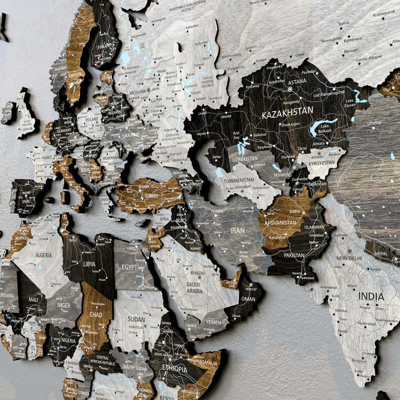 3D Wooden World Map in the Loft Style with detaiked print