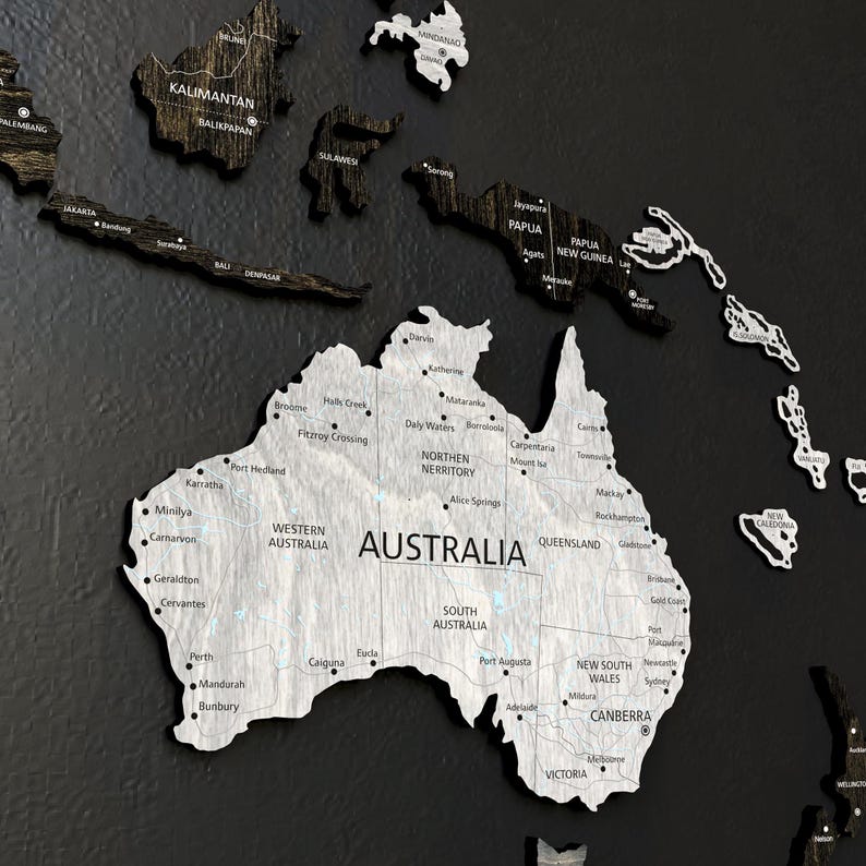 3D Wooden World Map in the Loft Style with detaiked print