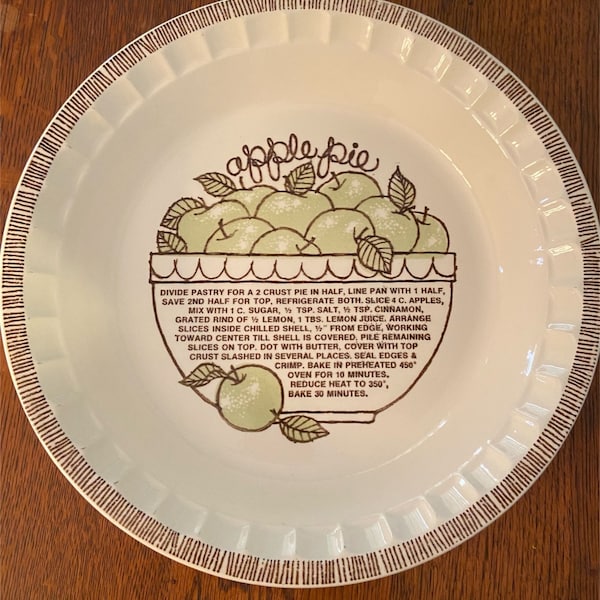 Vintage 1980’s Royal China Jeannette Apple Pie Recipe Baking Dish Plate USA, 11"
