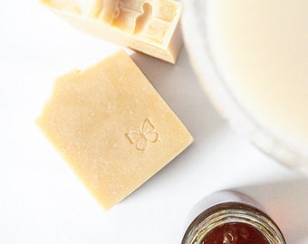 Naturseife „Honig Hafermilch“ mit ätherischen Jasminöl, vegan & palmölfrei, pflegende handgemachte Seife, Kaltpressverfahren