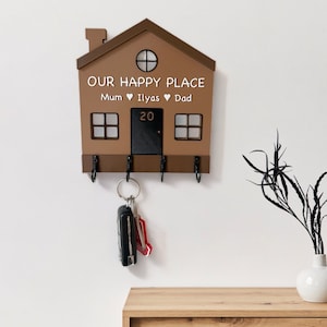 Family Personalised 3D House Key Holder for Wall with Metal Hooks, Home Gift, Couples or Family Gift, Plant-Based Plastic, up to 6 names