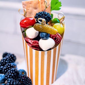 Gold and White Striped Charcuterie Cups, Set of 10, 8oz. Party Cups, Party Favor Cups, Grazing, 40th Birthday Party Appetizer Cups