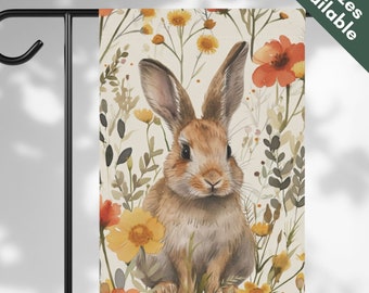Bandera de jardín con conejito de primavera, bandera de casa con conejito de Pascua y flores, decoración artística para el patio, colores suaves con neutros y flores de acuarela, amante de la naturaleza
