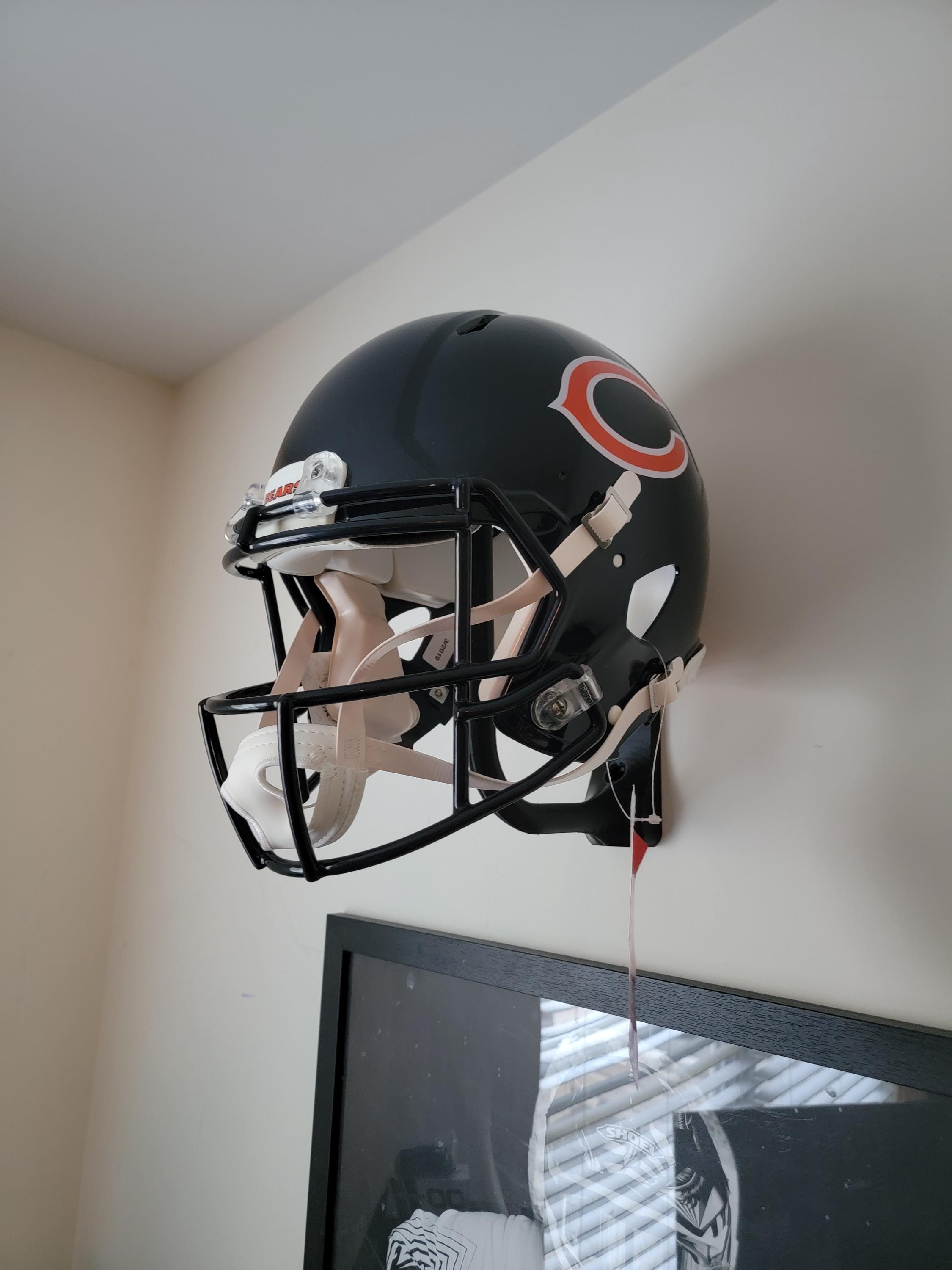 Soporte para casco de tamaño completo, NFL, montaje, percha, montaje con  tornillo, fútbol americano, auténtico, alternativo, flexible - Etsy México, image size:2250x3000