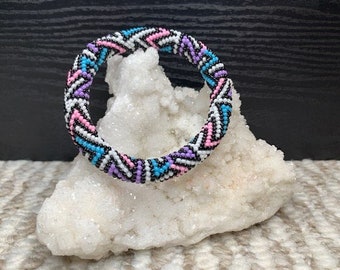 Magnifique bracelet jonc au crochet en corde de perles de rocaille en verre Miyuki