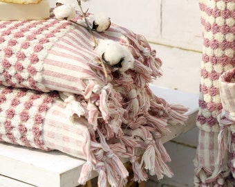 Dried Rose Turkish Cotton Hand Towel: Handwoven Bubble Weave