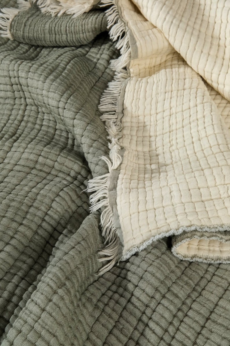5 Layers King Size Gauze Comforter , OEKO-TEX Certified, Muslin Quilt, Organic Throw Blanket image 8