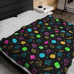 DND Blanket, DND Decor, Dungeons And Dragons, Dungeon Master Gift, Geeky Gift, DnD Gift, D20 Dice, Vintage Retro Dice, RPG, Tabletop Gaming