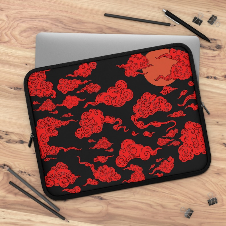 Japanese Red Kumo Clouds Laptop Sleeve, Anime Laptop Sleeve, Manga