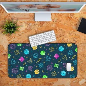 Tapis de bureau du MDN, D20 dés, tapis de souris gaming RPG de jeu fantastique, donjons et dragons, tapis de bureau Dungeon Master, cadeau geek pour les joueurs, décoration D&D