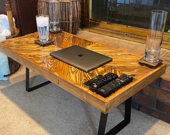 Pallet wood coffee table with unique design