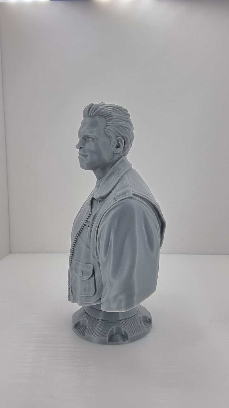 T-800 Bust Modell mit Power Functions und LED Eyes 3082 Stück