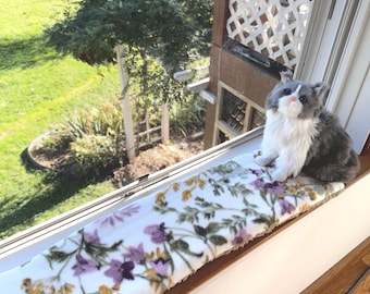 Windowsill Pet Pad, Sherpa & Floral Fleece 6-inch