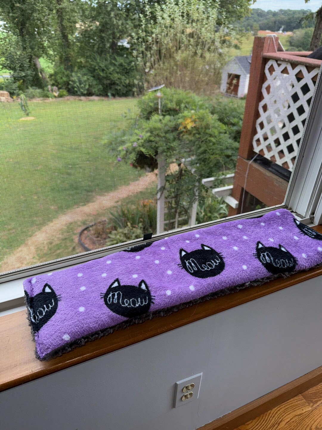 Sherpa Cat Window Pad: Kitty Print Cushion (6