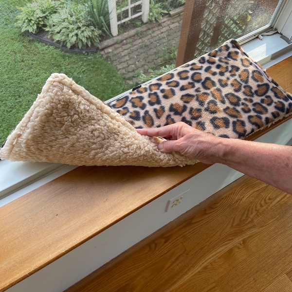 Window sill cat pad/ Cat crate pad