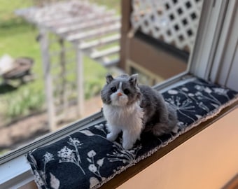 Window sill pet pad