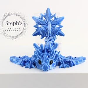 3D gedruckter kleiner Drache | kleiner Winterdrache | Handgemacht | Handgemalt | Auf Bestellung | Gelenk-Fidget-Spielzeug | Aschenflügel3D