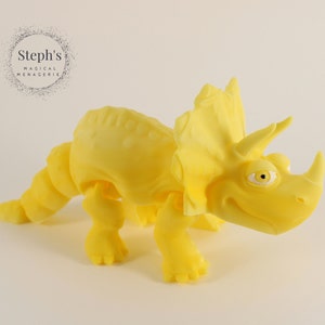 3D gedruckter Dinosaurier | Lächelnder Triceratops | Triceratops | Handgemalt | Auf Bestellung | Gelenk-Fidget-Spielzeug | FlexiFabrik