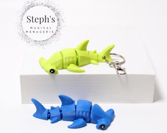 Hammerhead Shark Keychain | Shark Pocket Buddy | Hand-Painted | Made-To-Order | Articulated Fidget Toy | Authorized MatMire Makes Vendor