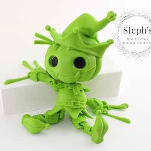3D Printed Pumpkin Scarecrow Elf | Holiday Pumpkin Elf | Pumpkin Boy | Hand-Painted | Articulated Fidget Toy | TwistyPrints