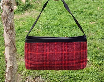 バッグ 90s vintage BURBERRY shoulder bag grunge Vintage Burberry Shoulder Bag With Novacheck Print in