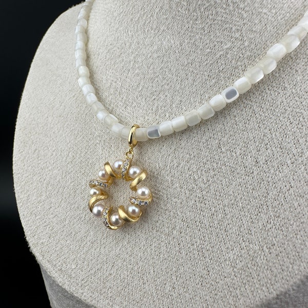 Japanese Akoya white pearl, gold christmas wreath, saltwater pearl shell beads necklace