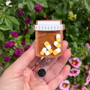 Prescription bottle shaker badge reel, Shaker ID Holder, Pharmacy Badge Reel, Medical ID Holder, Photo ID Holder, Pharmacist Badge Reel
