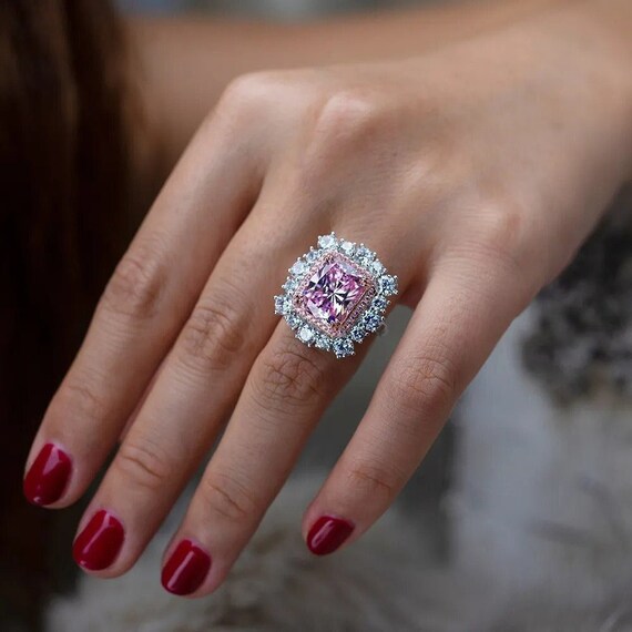 Aesthetic Pink Rings with Bling Bling Cubic Diamonds Luxury Women