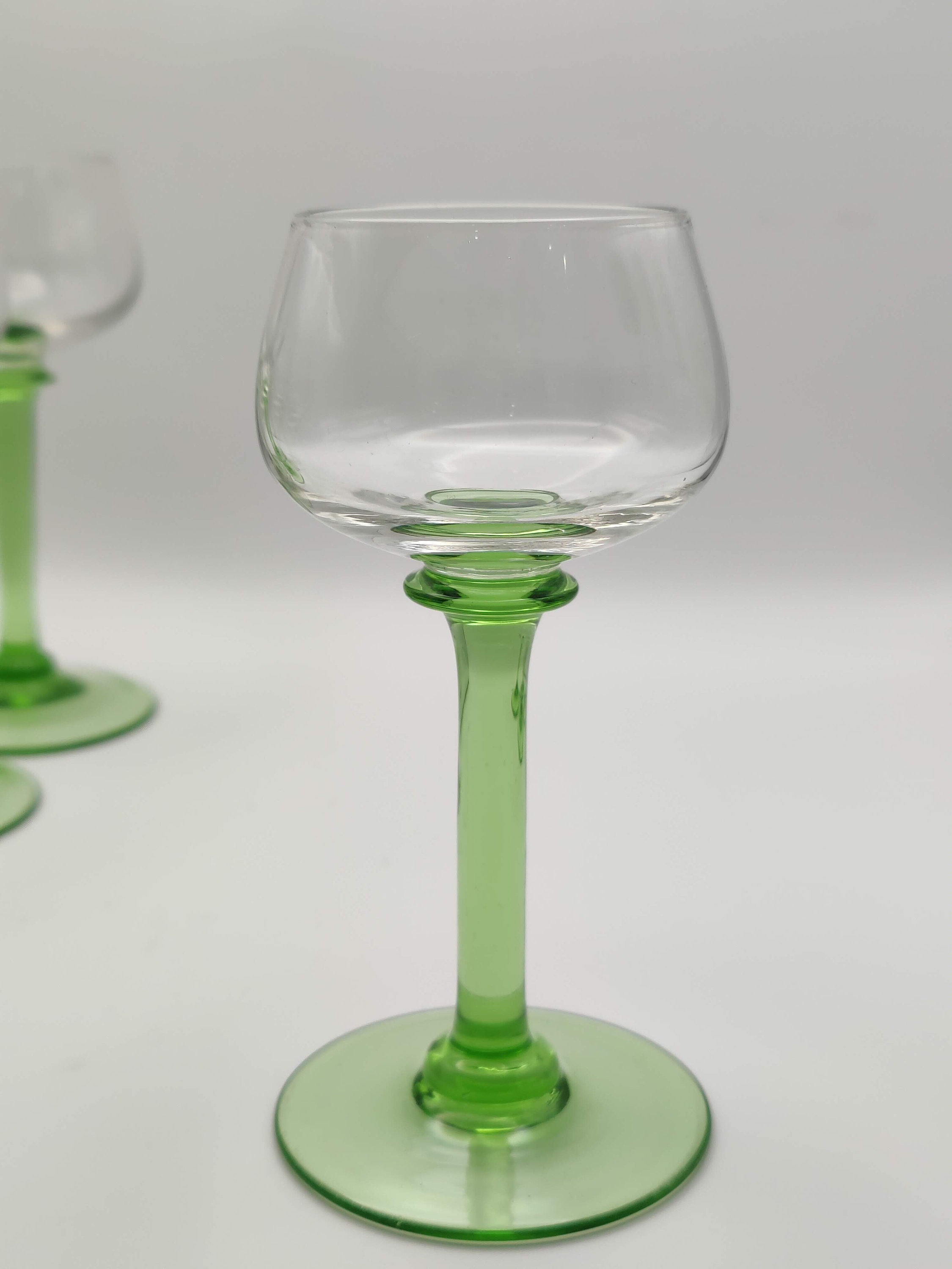 6 Vintage Green Stemmed Wine Glasses Etsy