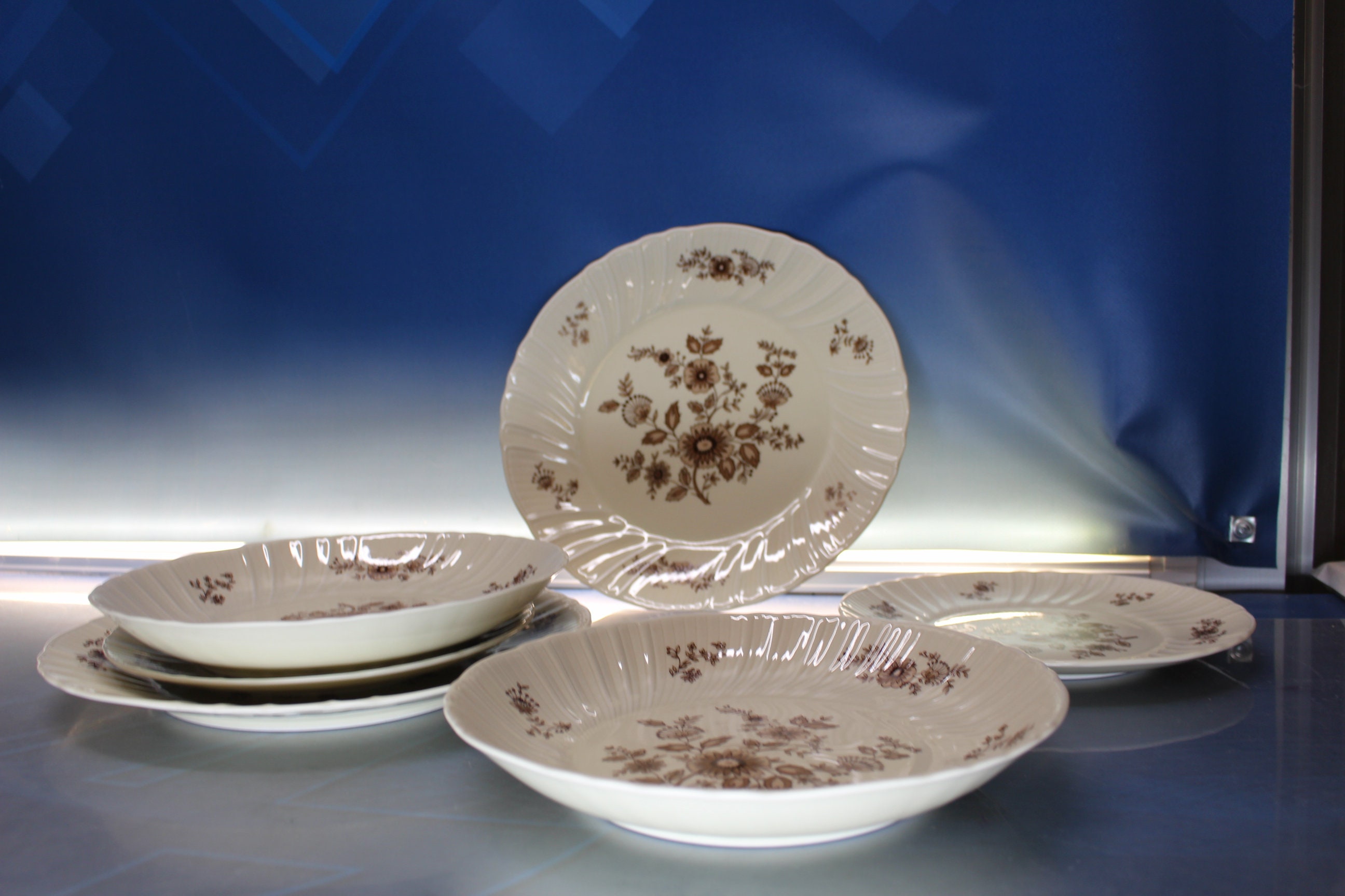 Irabia Porcelain Tableware. 60s. Etsy Israel