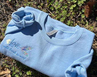 Love will find a way_embroidered sweatshirt (light blue, white)