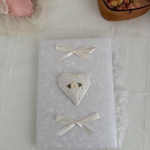 Dagboek witte bloemenstof en kant handgemaakt flirtdagboek, douchecadeau, huwelijkscadeau
