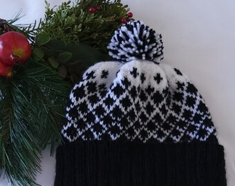 Beautiful hand crafted knit hat with pompom in Fair Isle pattern.  Unisex Size M/L