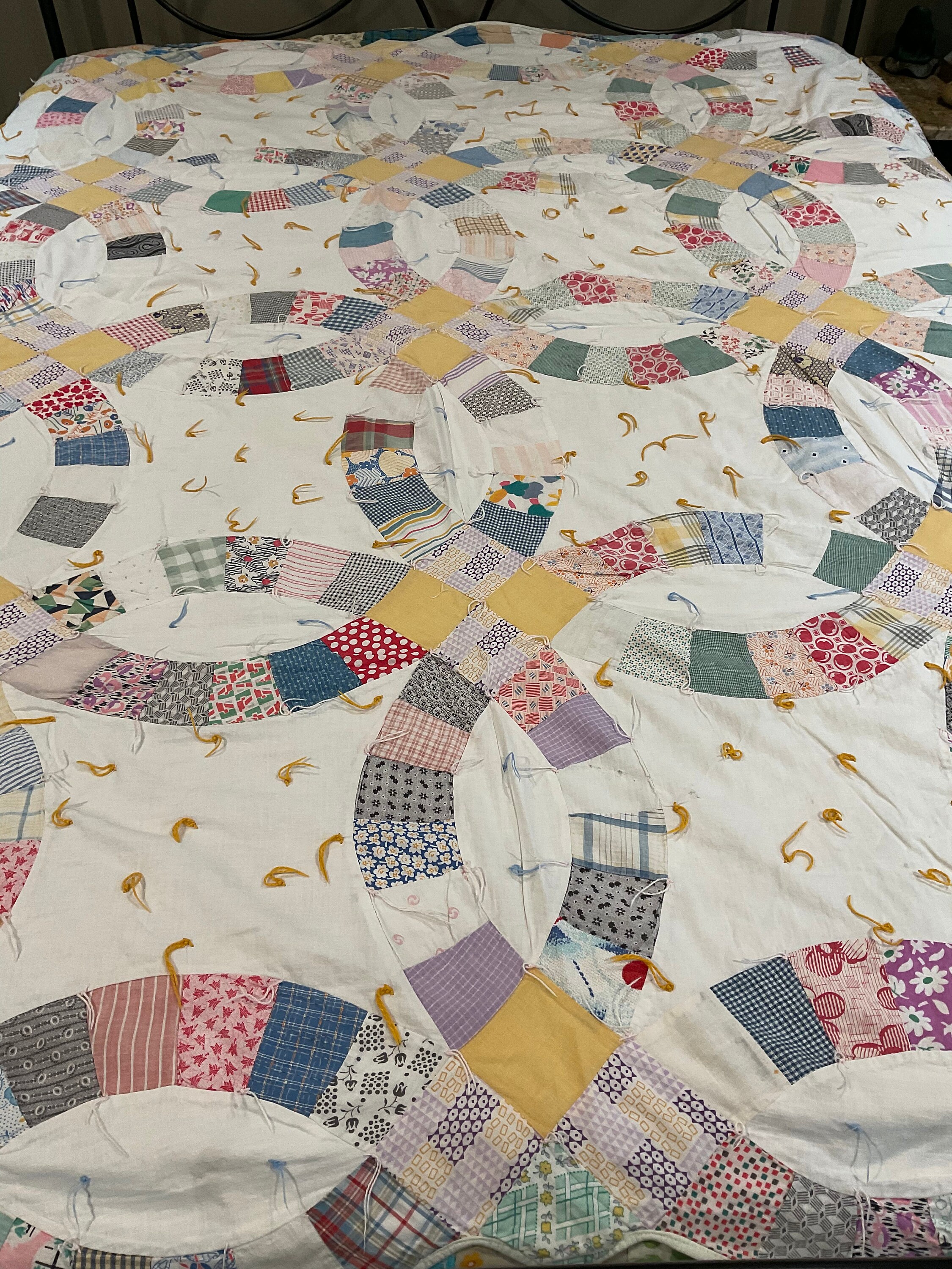 PATTERN Double Wedding Ring Quilt Pattern. Complete Instructions