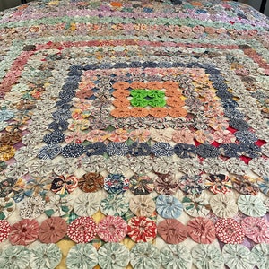 Yummy Yo-Yo or Bottle Cap Quilt