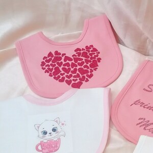 Personalized bibs with name in absorbent cotton, bib decorated with name for newborn, personalized bib with name and phrase