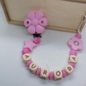 Food grade silicone pacifier holder, baby pacifier holder, pacifier holder chain with name, personalized baby pacifier holder, pacifier holder