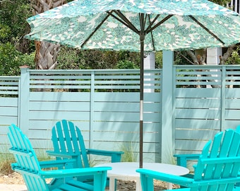 DIY plans for a stunning two-sided horizontal fence