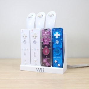 Wii コントローラーとヌンチャクのディスプレイ収納スタンド