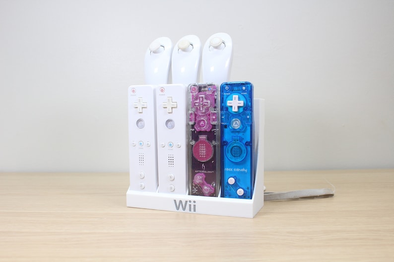 Wii Controller and Nunchuck Display Storage Stand image 1