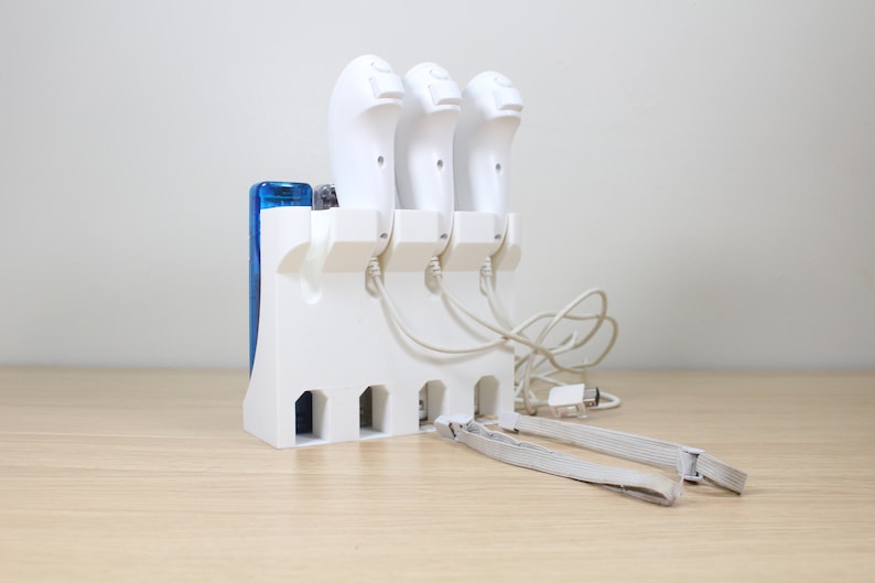 Wii Controller and Nunchuck Display Storage Stand image 5