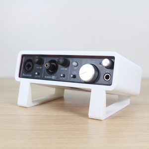Focusrite Scarlett 2I2 (Gen 1) Raised and Angled Stand